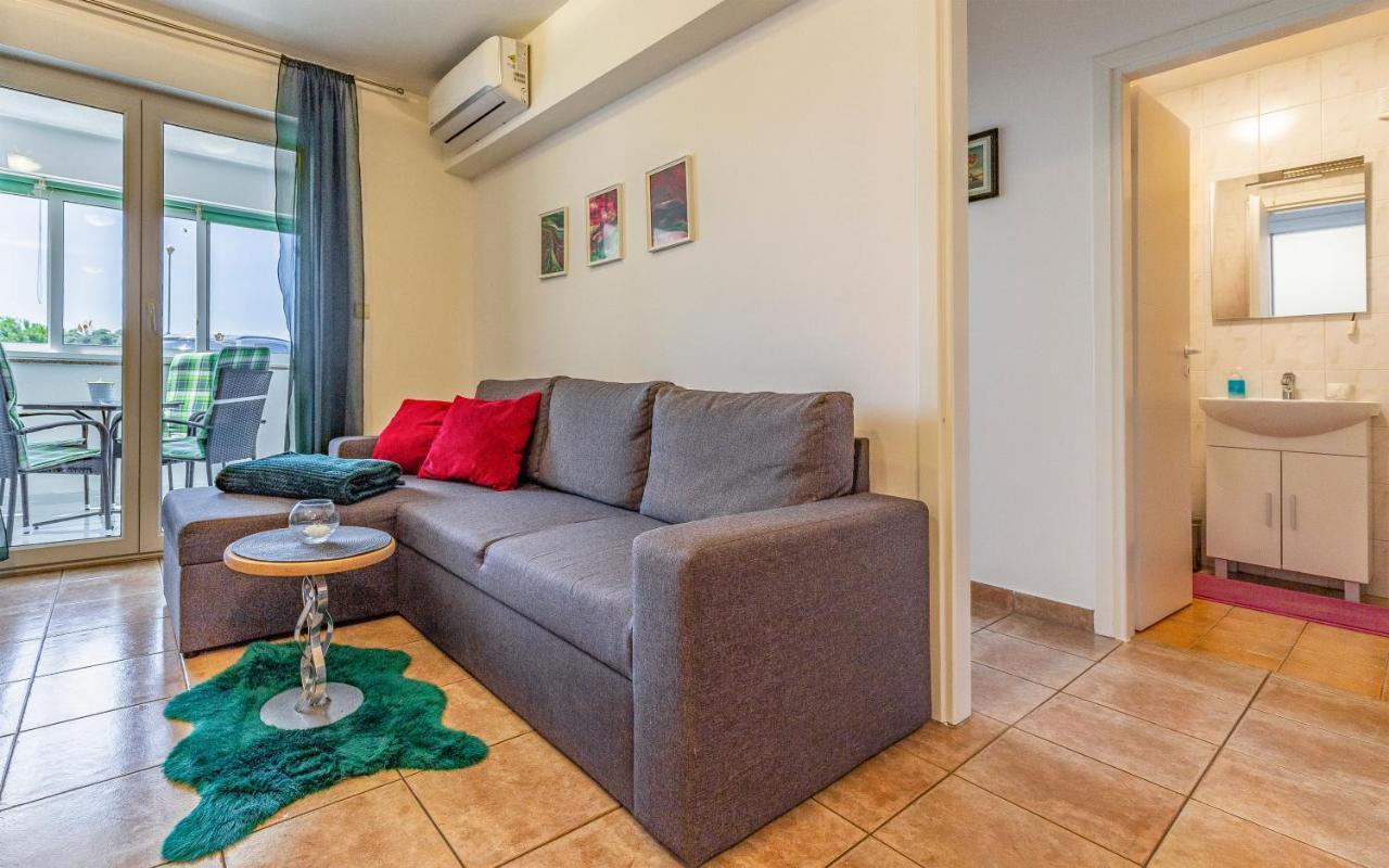 Appartement Olga's Place-new 200 Mt From The Sea