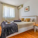 Olga\'S Place-New Apartment 200 Mt From The Sea